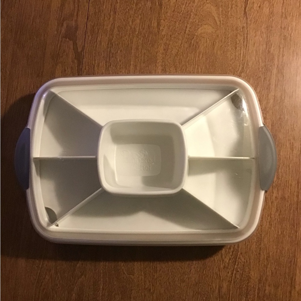 Pampered Chef White and Gray Serving Tray